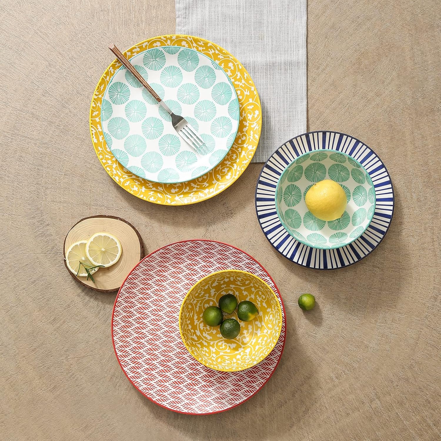 Multi-Color Mixed Ceramic Dinnerware Set (12 pieces/4 servings), Scratch-Resistant Design, Microwave and Dishwasher Safe - Image 2